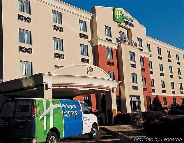 Holiday Inn Express Boston - Saugus By Ihg Exteriör bild