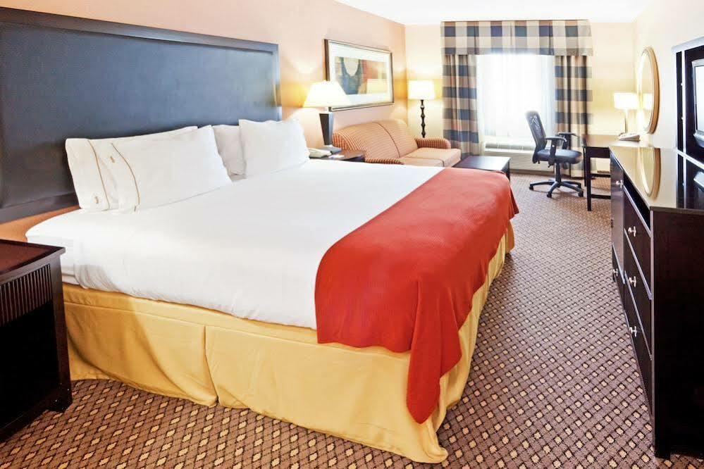 Holiday Inn Express Boston - Saugus, An Ihg Hotel Exteriör bild